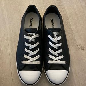 Like New! Converse black leather All Stars low tops women’s size 8